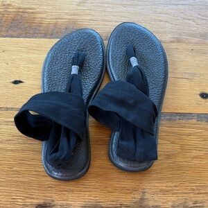 Sanuk Black Women's Yoga Sling Sandals - size 8